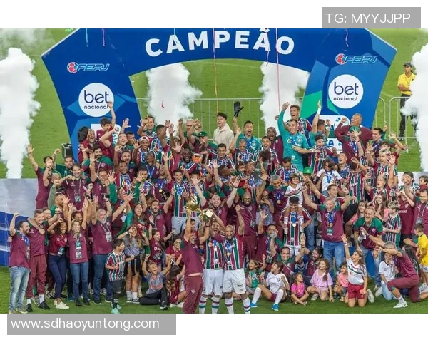 全球足球明星汇聚一堂探寻出名球星背后的故事与成就